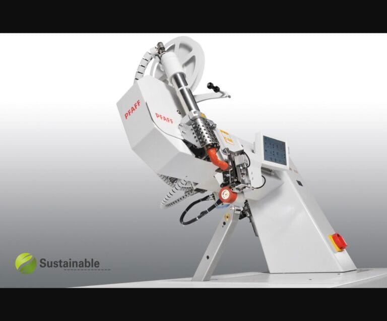 PFAFF 8330-243 sealing the seam inside a shoe