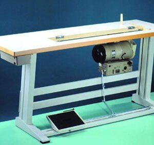 Bancada Carcano Egidio para máquinas de brazo largo para máquina de coser industrial