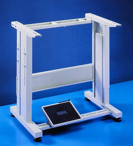 Bancada Carcano Egidio para trabajar de pie o sentado para máquina de coser industrial