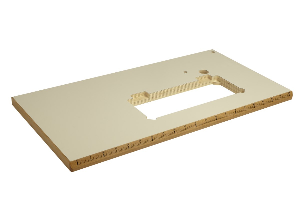 Tablero Carcano Egidio con borde de haya biselado para máquina de coser industrial