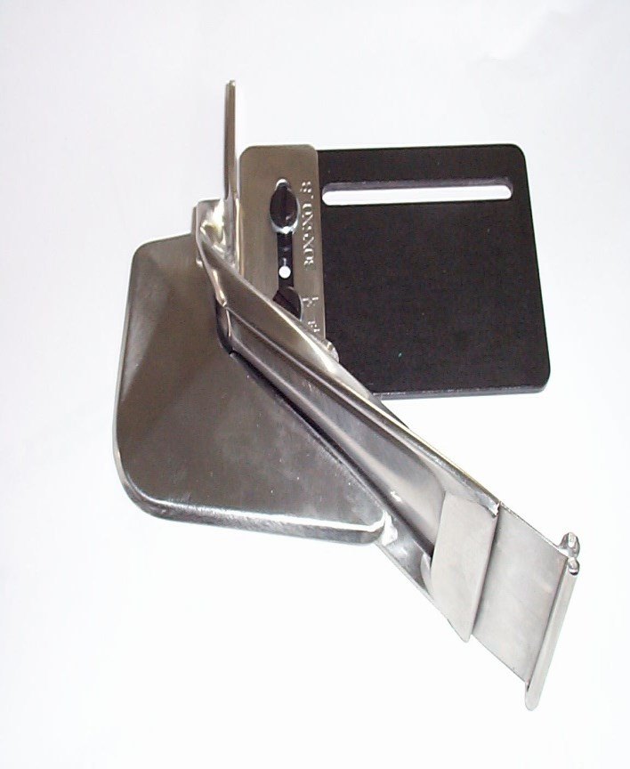 Ribeteador Grau A-2100-24 con desplazamiento
